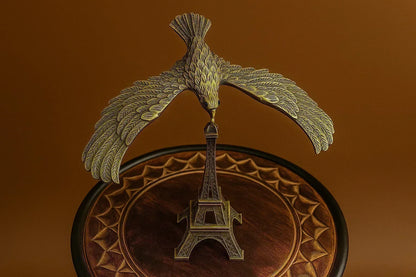 Balancing Brass Eagle Showpiece on Eiffel Tower - Center of Gravity Desk Toy